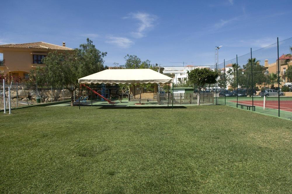 Aparthotel Mijas Costa Oasis By Grangefield Oasis Club à Sitio de Calahonda Extérieur photo