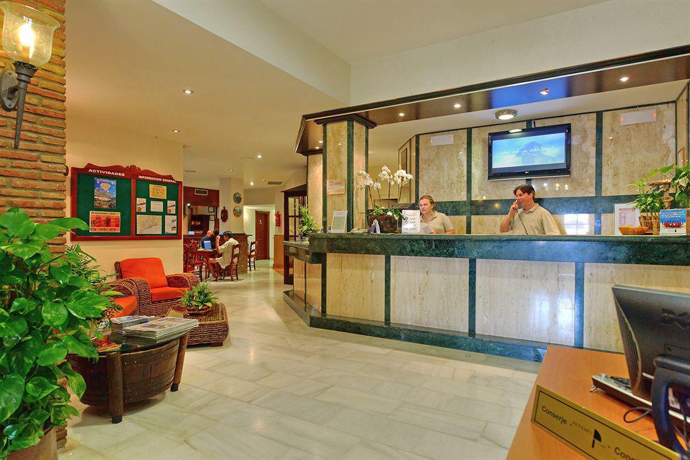 Aparthotel Mijas Costa Oasis By Grangefield Oasis Club à Sitio de Calahonda Extérieur photo