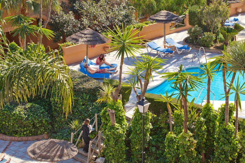 Aparthotel Mijas Costa Oasis By Grangefield Oasis Club à Sitio de Calahonda Extérieur photo