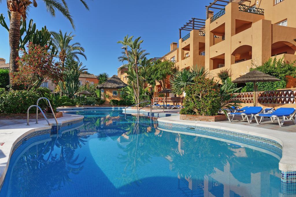 Aparthotel Mijas Costa Oasis By Grangefield Oasis Club à Sitio de Calahonda Extérieur photo