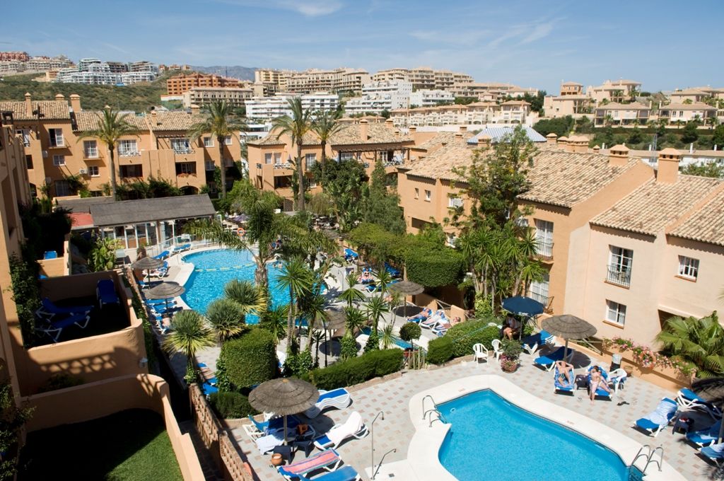Aparthotel Mijas Costa Oasis By Grangefield Oasis Club à Sitio de Calahonda Extérieur photo