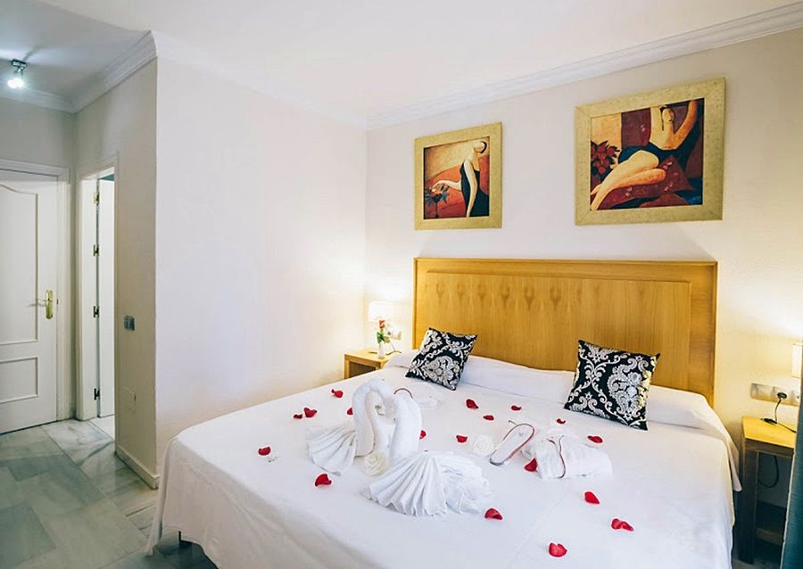 Aparthotel Mijas Costa Oasis By Grangefield Oasis Club à Sitio de Calahonda Extérieur photo